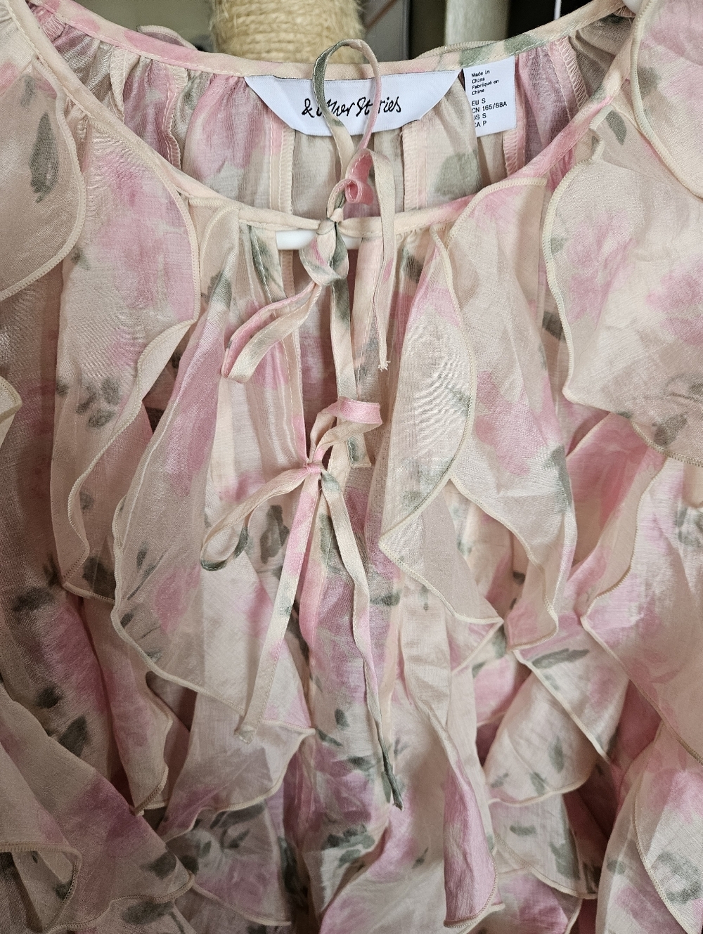 & Other Stories Floral Ruffle Tie-Front Blouse - Picture 6 of 6